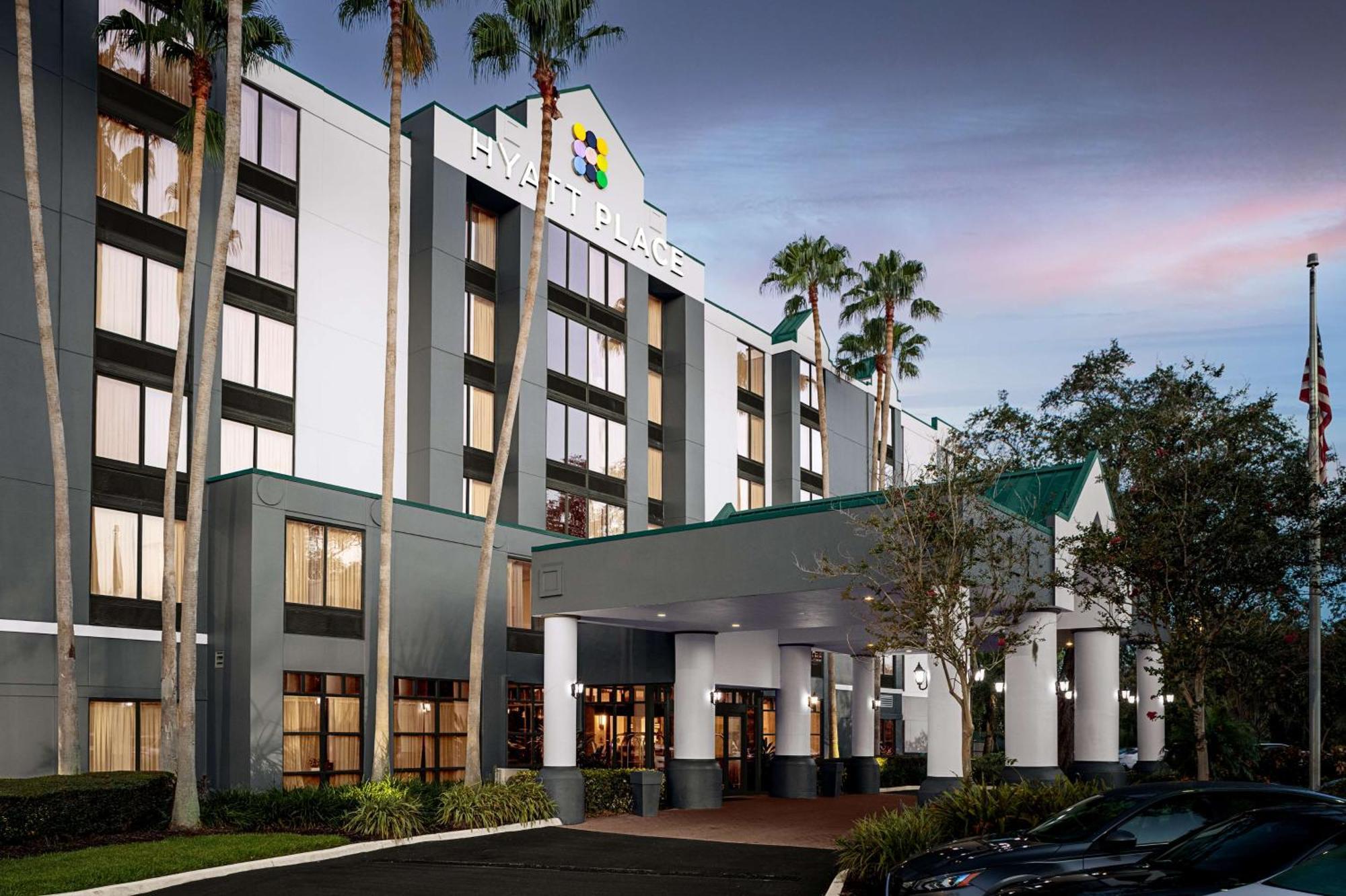 Hyatt Place Tampa Busch Gardens Buitenkant foto