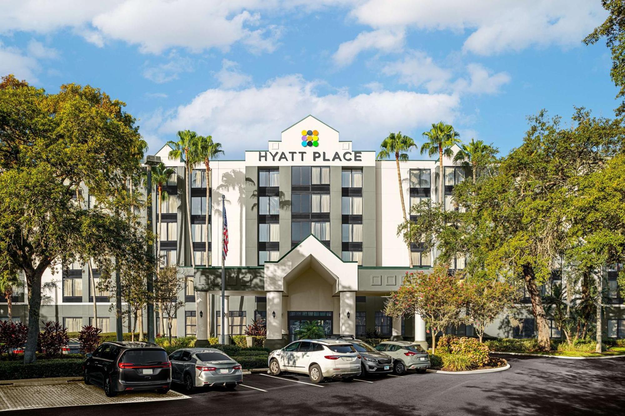 Hyatt Place Tampa Busch Gardens Buitenkant foto