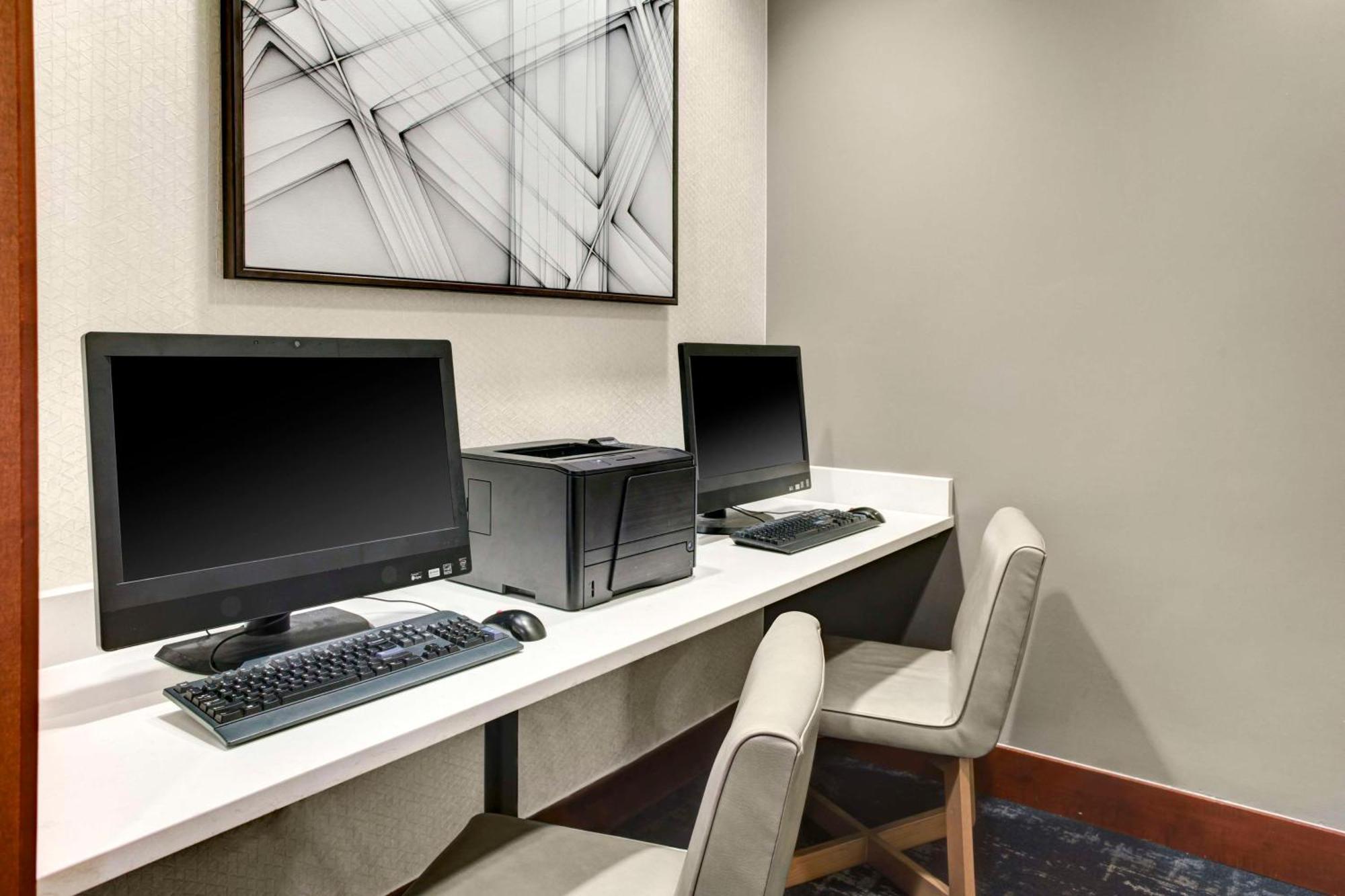 Hyatt Place Tampa Busch Gardens Buitenkant foto