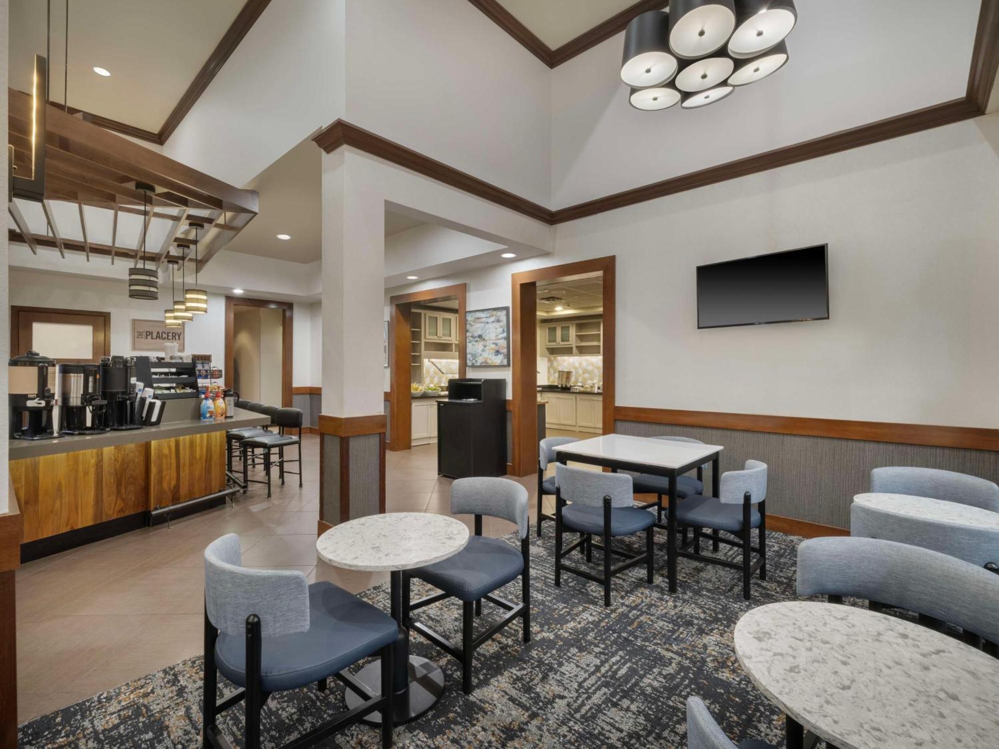 Hyatt Place Tampa Busch Gardens Buitenkant foto