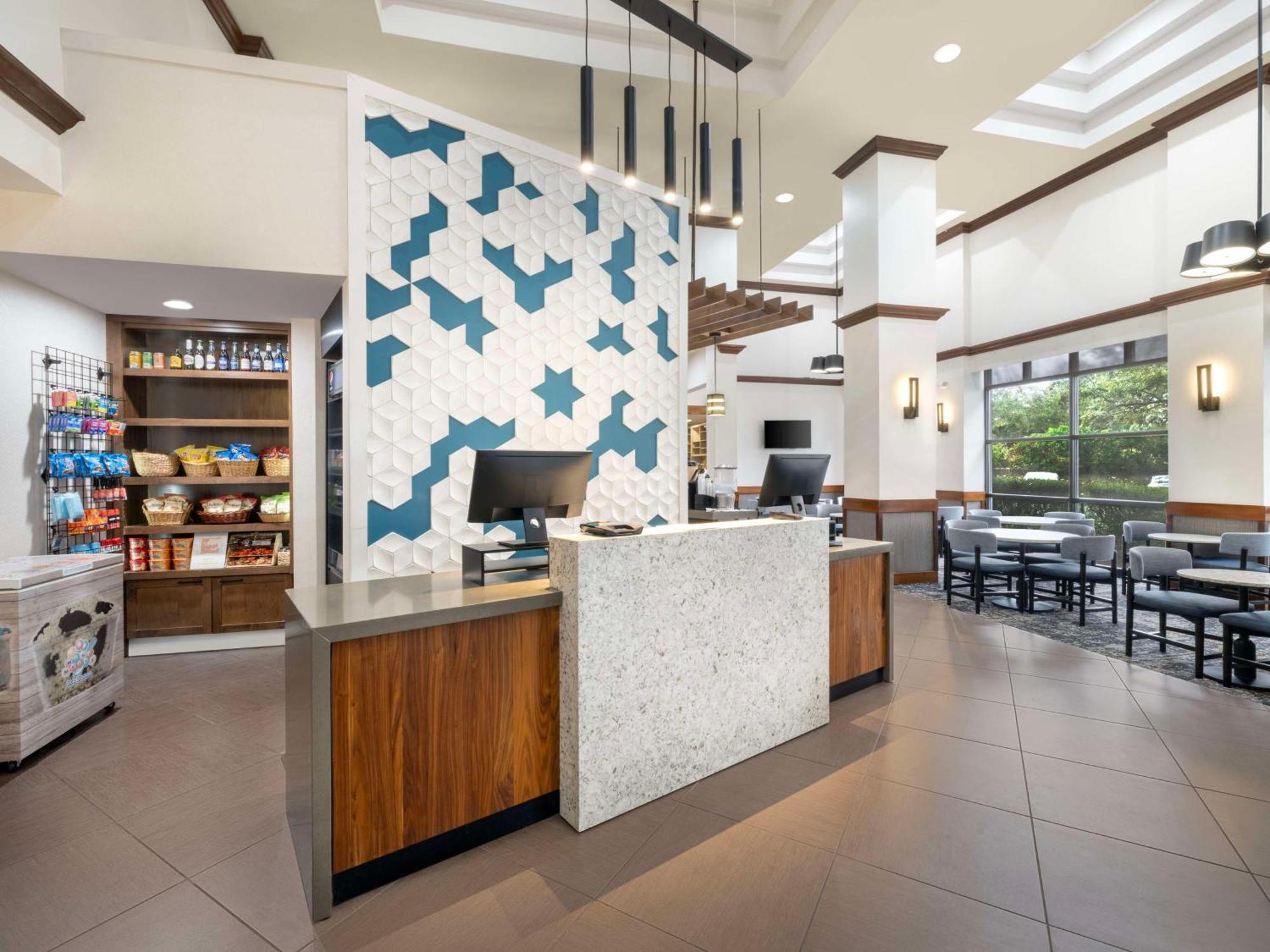 Hyatt Place Tampa Busch Gardens Buitenkant foto