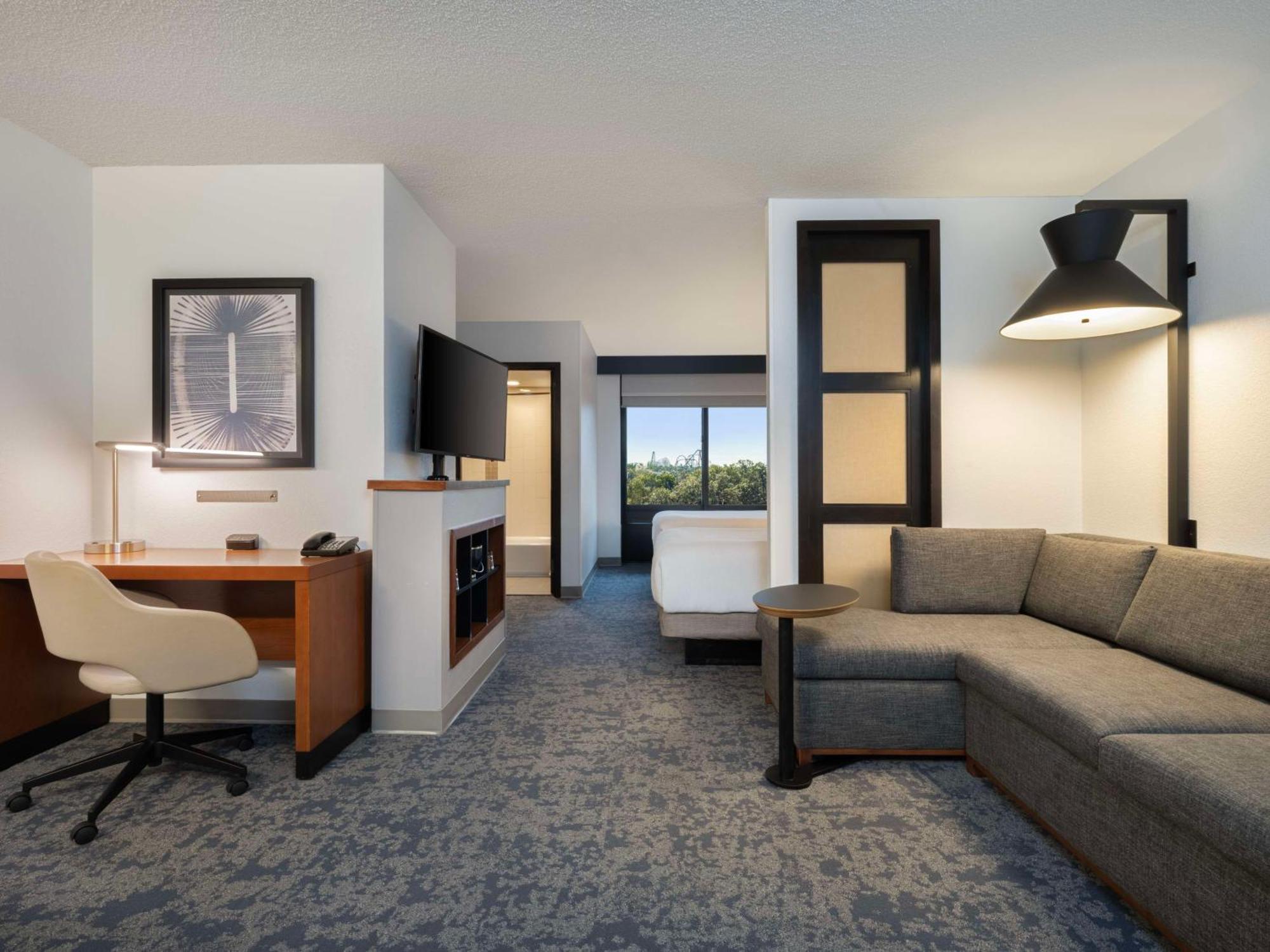 Hyatt Place Tampa Busch Gardens Buitenkant foto